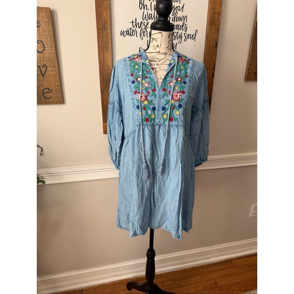 J. Gee Chambray Embroidered Floral Split Neck Long Sleeve Dress Multicolor Large